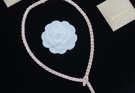 Necklace Bvlgari 0004