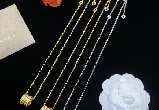 Necklace Bvlgari 0050