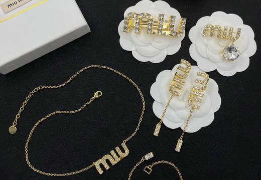 Necklace Miumiu 0013