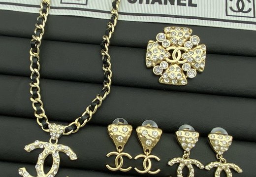 Sets Chanel 0017