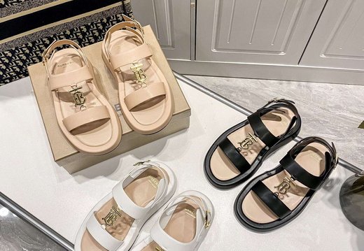 Dior A026 202505060015