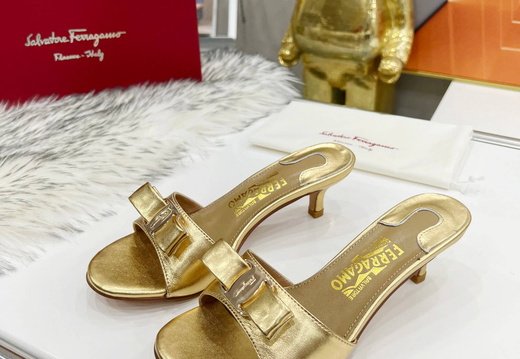 Ferragamo A022 202503170030