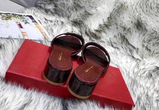 Ferragamo A022 202503170044