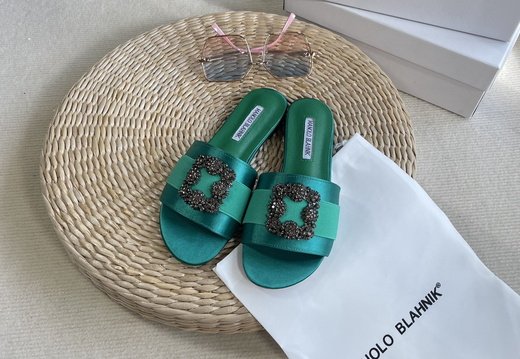 MANOLO BLAHNIK A026 202505060005