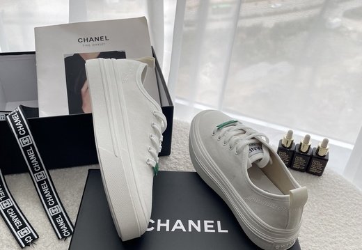 Sneakers A026 202505060054