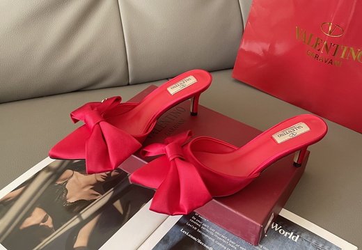 Valentino A026 202505060008