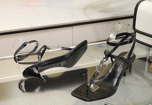 YSL A022 202503170025