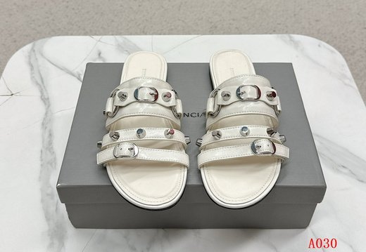 Balenciaga A030 202505300015