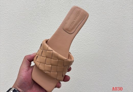 Bottega A030 202505300009