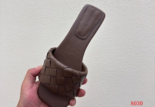 Bottega A030 202505300011