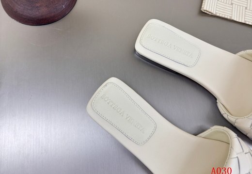 Bottega A030 202505300013