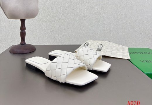 Bottega A030 202505300014