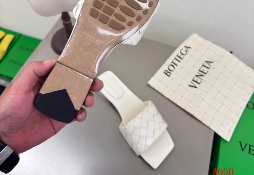 Bottega A030 202505300019