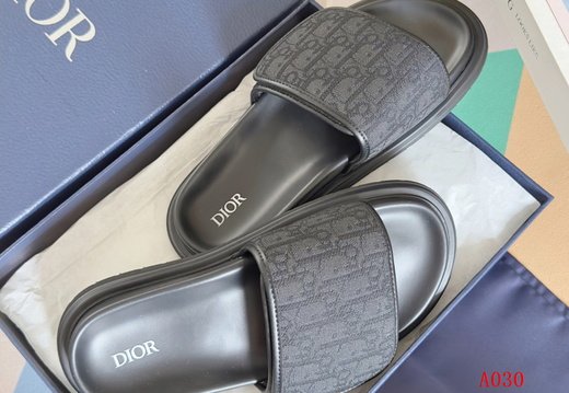 Dior A030 202505300005