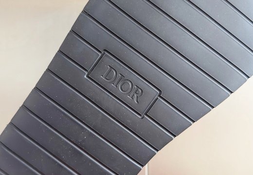 Dior A030 202505300009