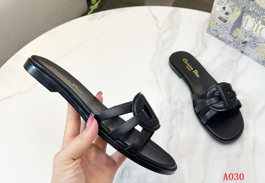 Dior A030 202505300034