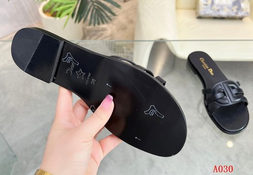 Dior A030 202505300036