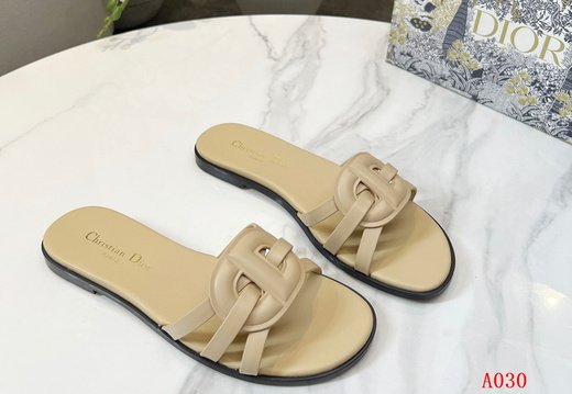 Dior A030 202505300038