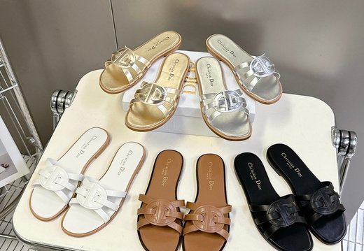 Dior A030 202505300043