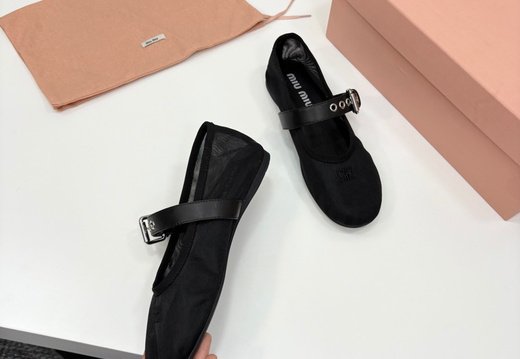 Miumiu A030 202506030017