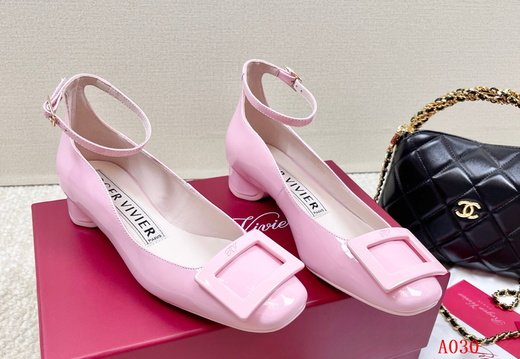 Roger Viver A030 202505300004