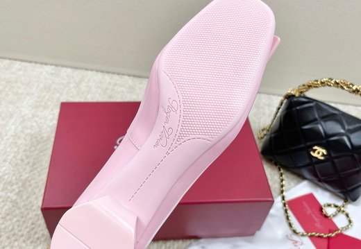 Roger Viver A030 202505300007