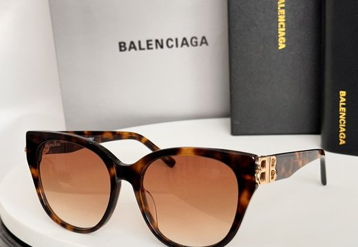 Balenciaga 035