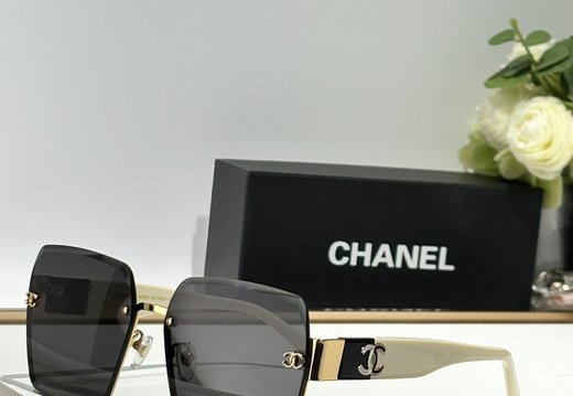 Chanel 0049