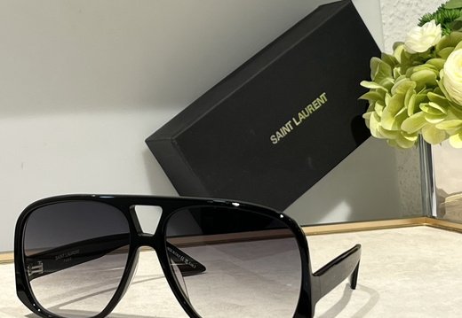 Saint Laurent 0030