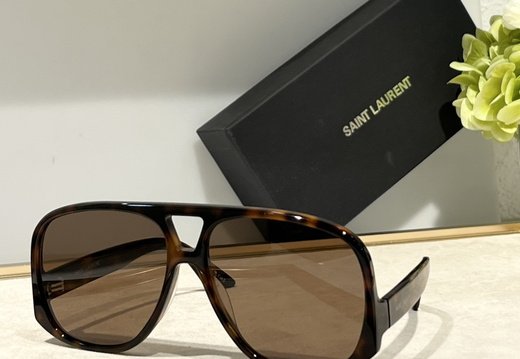 Saint Laurent 0032