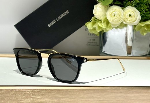 Saint Laurent 0563