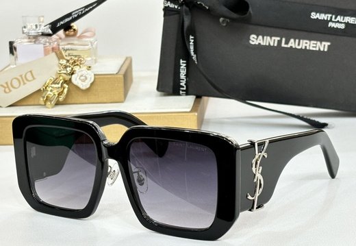 Saint Laurent 0609