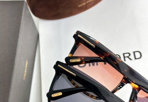 Tom Ford 0016