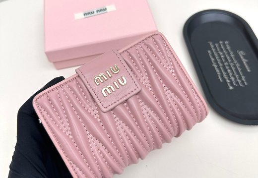 Miumiu A008 20250330 0008. 0008